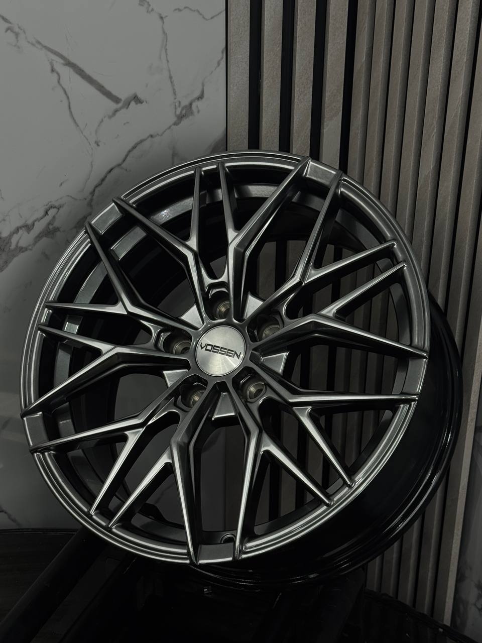 Top Grade VOSSEN T/G H3235F 7.5x17/5x114.3 D73.1 ET35 4 диска графит