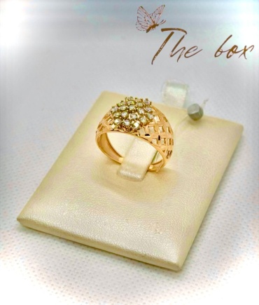 The box Tb04-448 размер 19 вес 1.87 г золото, фианит