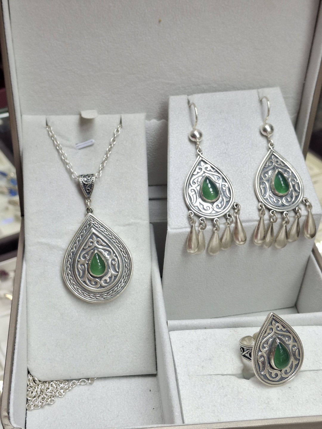 Serebro Aiym jewelry вес 57 г серебро, хризопраз