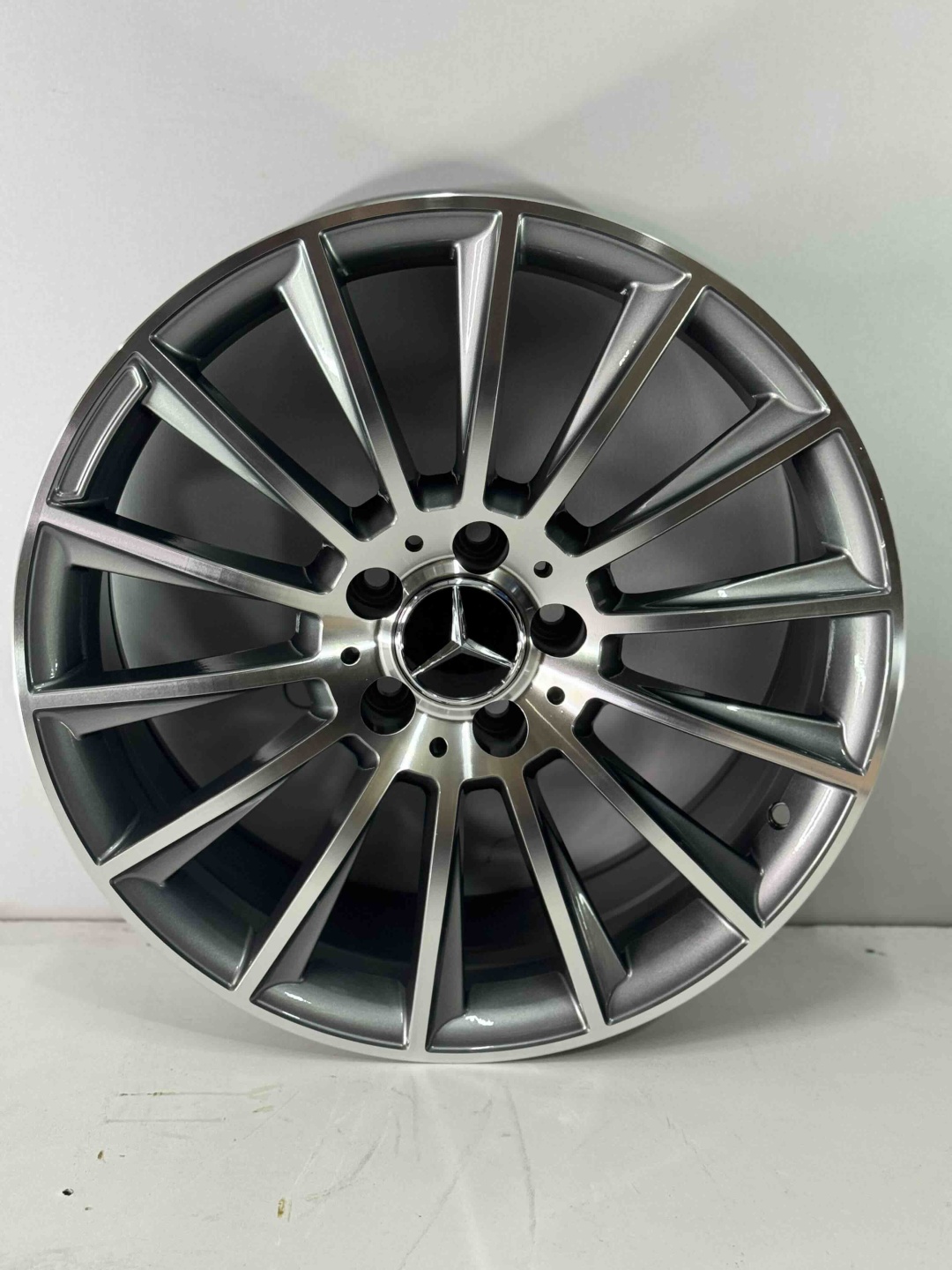 Mercedes-Benz t/g 125-8d 8x18/5x112 D66.56 ET35 4 диска серебристый, графит