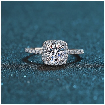 Ipekyolu Jewellery 0108-280623AY размер 17 вес 2.4 г серебро, муассанит