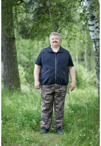 Жилет черный