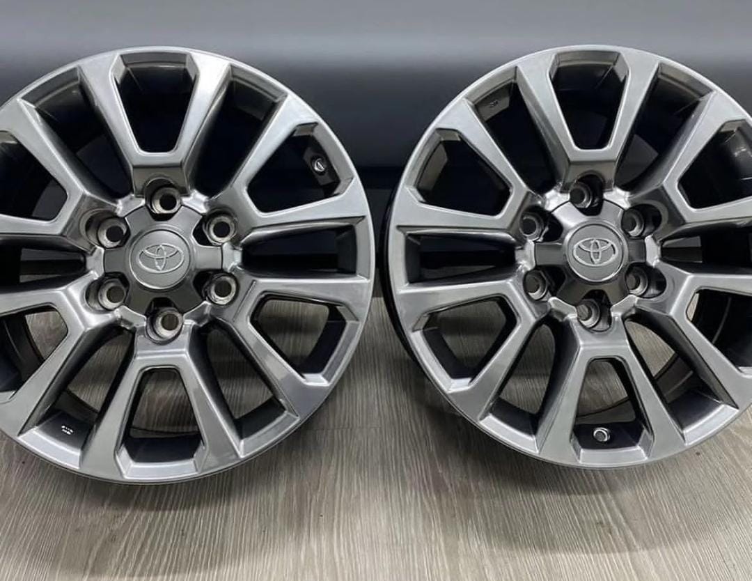 Rainbow TOYOTA PRADO/HILUX 7.5x17/6x139.7 D106.2 ET25 4 диска графит