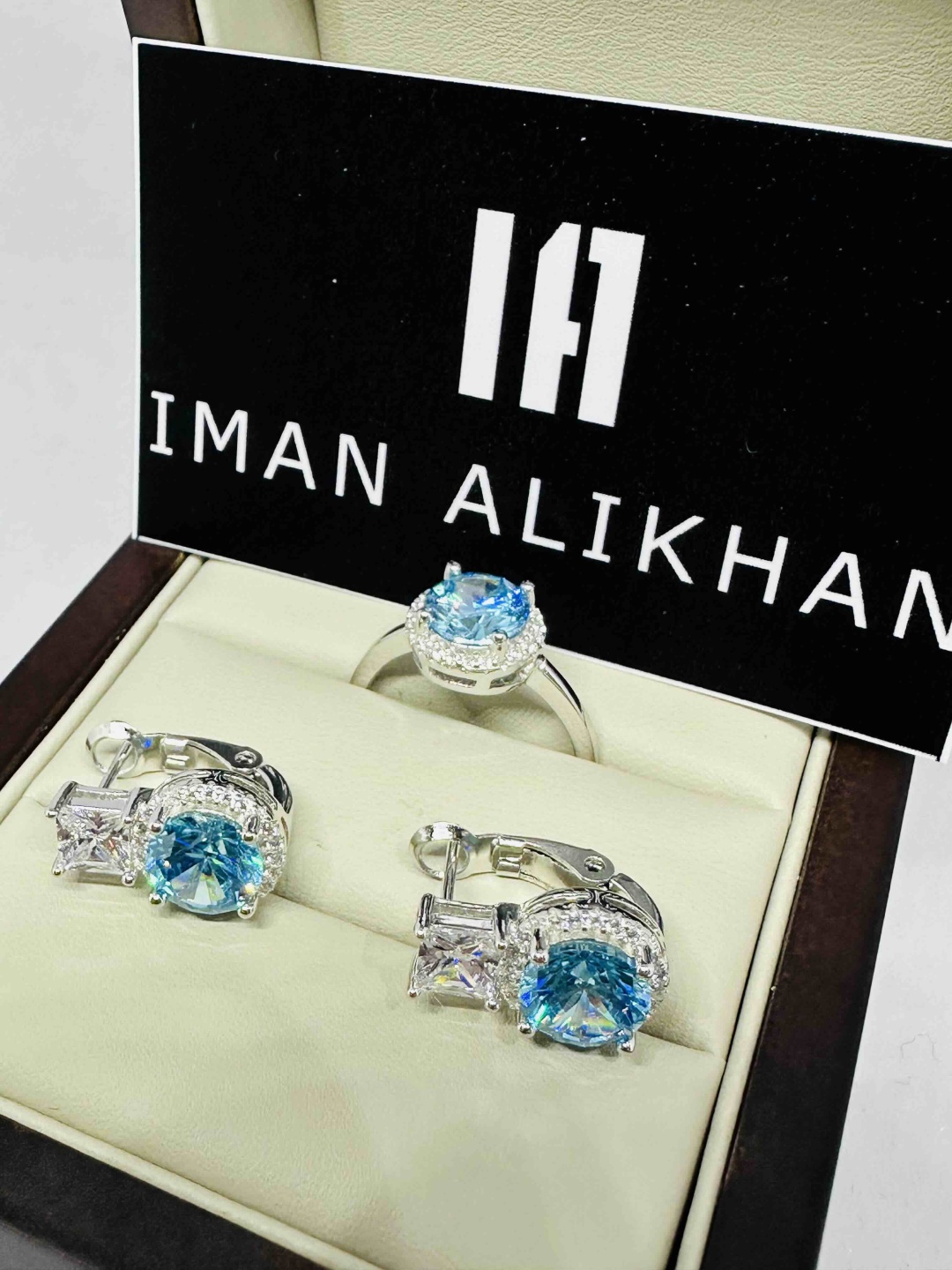 IMAN ALIKHAN Набор 1234А вес 9.49 г серебро, топаз