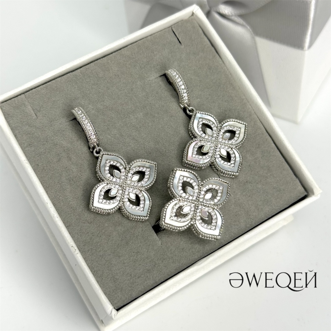 ӘWEQEЙ 9128091 вес 17 г серебро, фианит