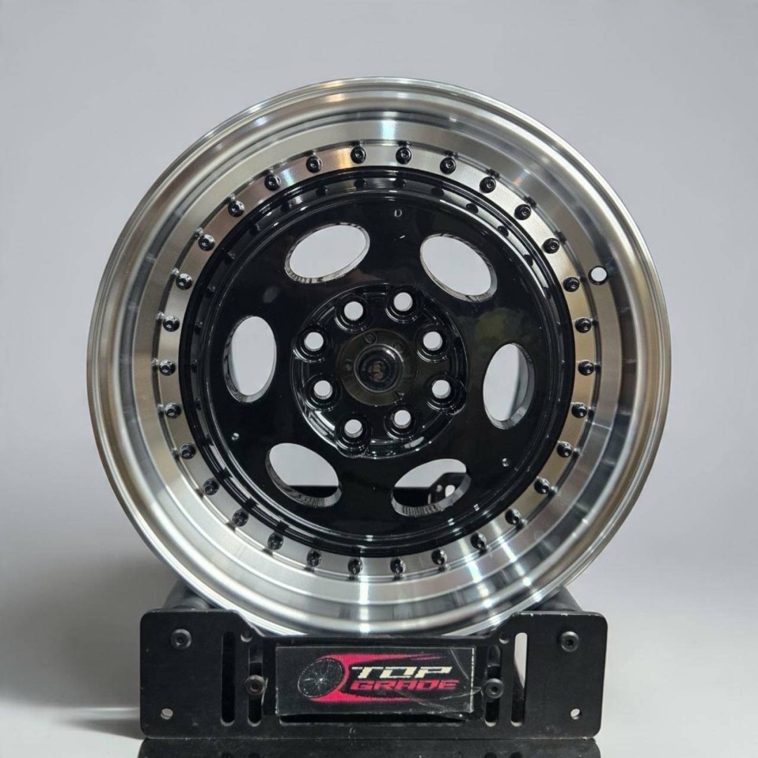 Top Grade Retro T/G 7x16/8x100/114.3 D73.1 ET30 4 диска черный, серебристый, серый