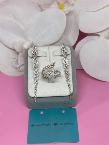 SAR JEWELRY Divad_D_32_0082_10842_18 вес 14.1 г золото, бриллиант