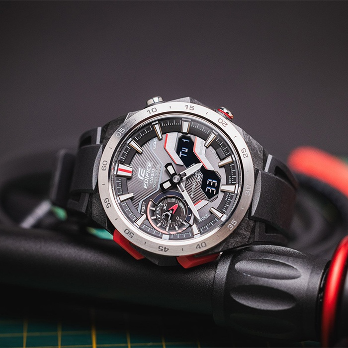Кварцевые CASIO ECB-2200P-1ADF сталь, карбон