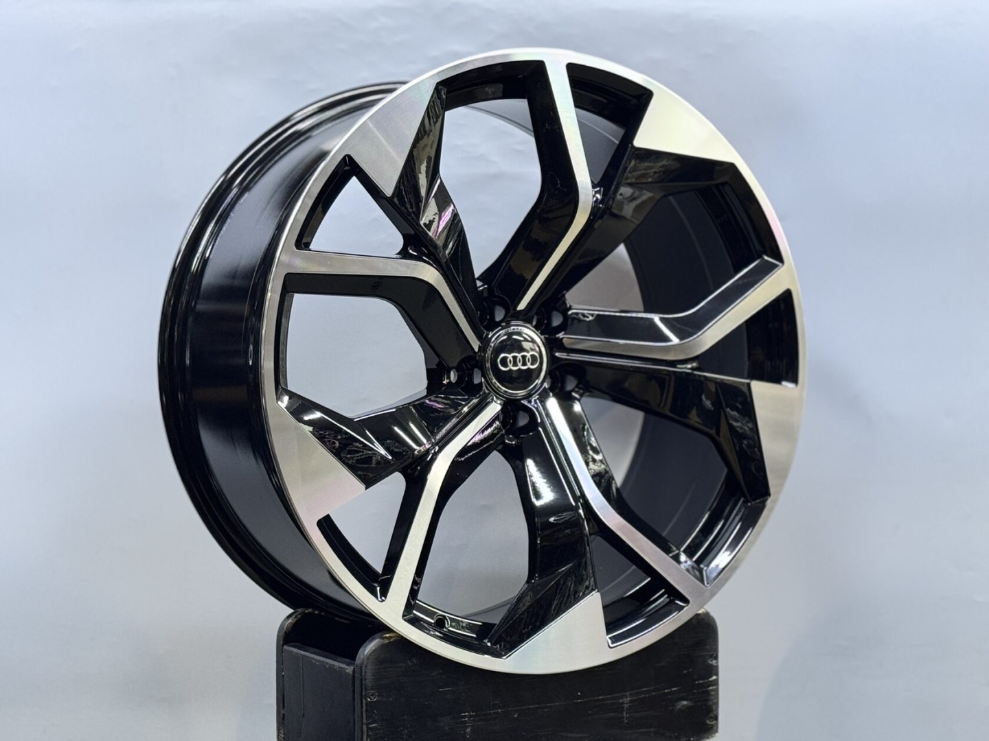 Wheels AC5673 Black Polished 10x22/5x112 D66.46 ET20 4 диска черный, серебристый, графит