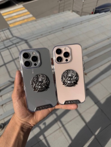 Чехол GLASS для Apple iPhone 16 прозрачный