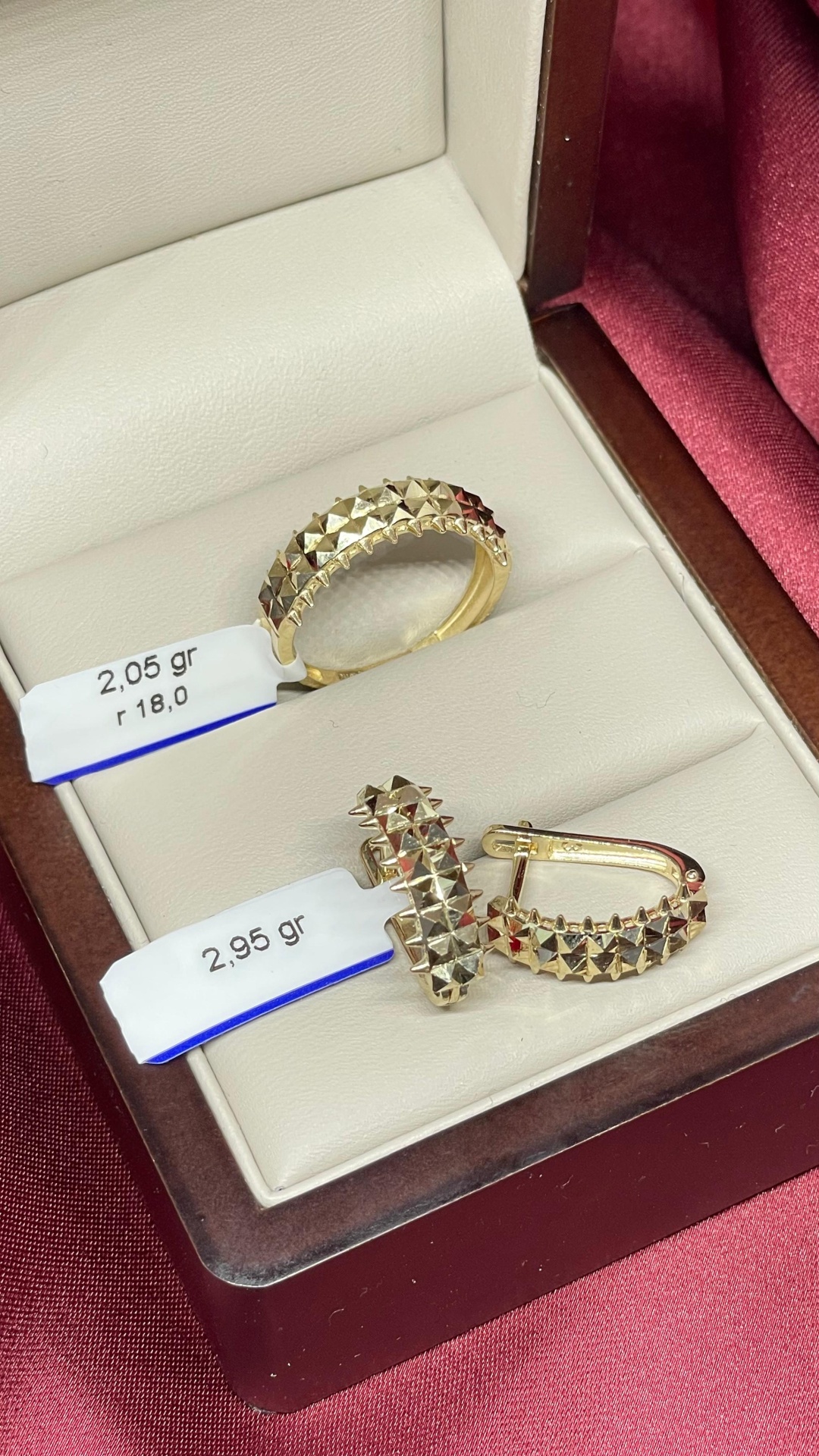 Diamond 628163 вес 5 г золото, без вставок