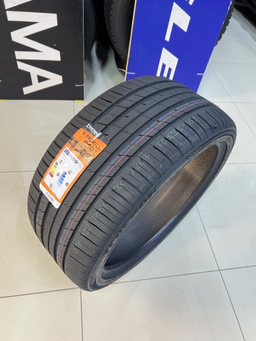 Tracmax X-Privilo RS01+ 295/35 R21 107 Y без шипов