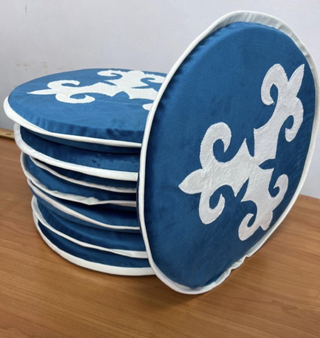Корпе 80x40 см, синтепон, мультиколор