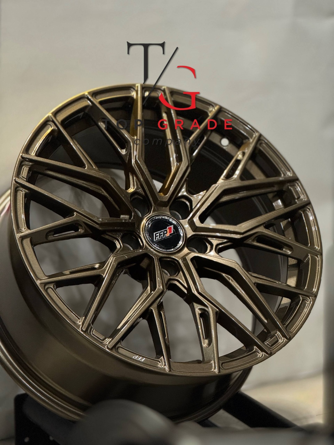 Top Grade vossen bronze 434 8.5x18/5x114.3 D67.1 ET35 4 диска бронзовый