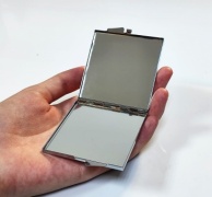 Зеркало складное квадратное серебристое 6х6