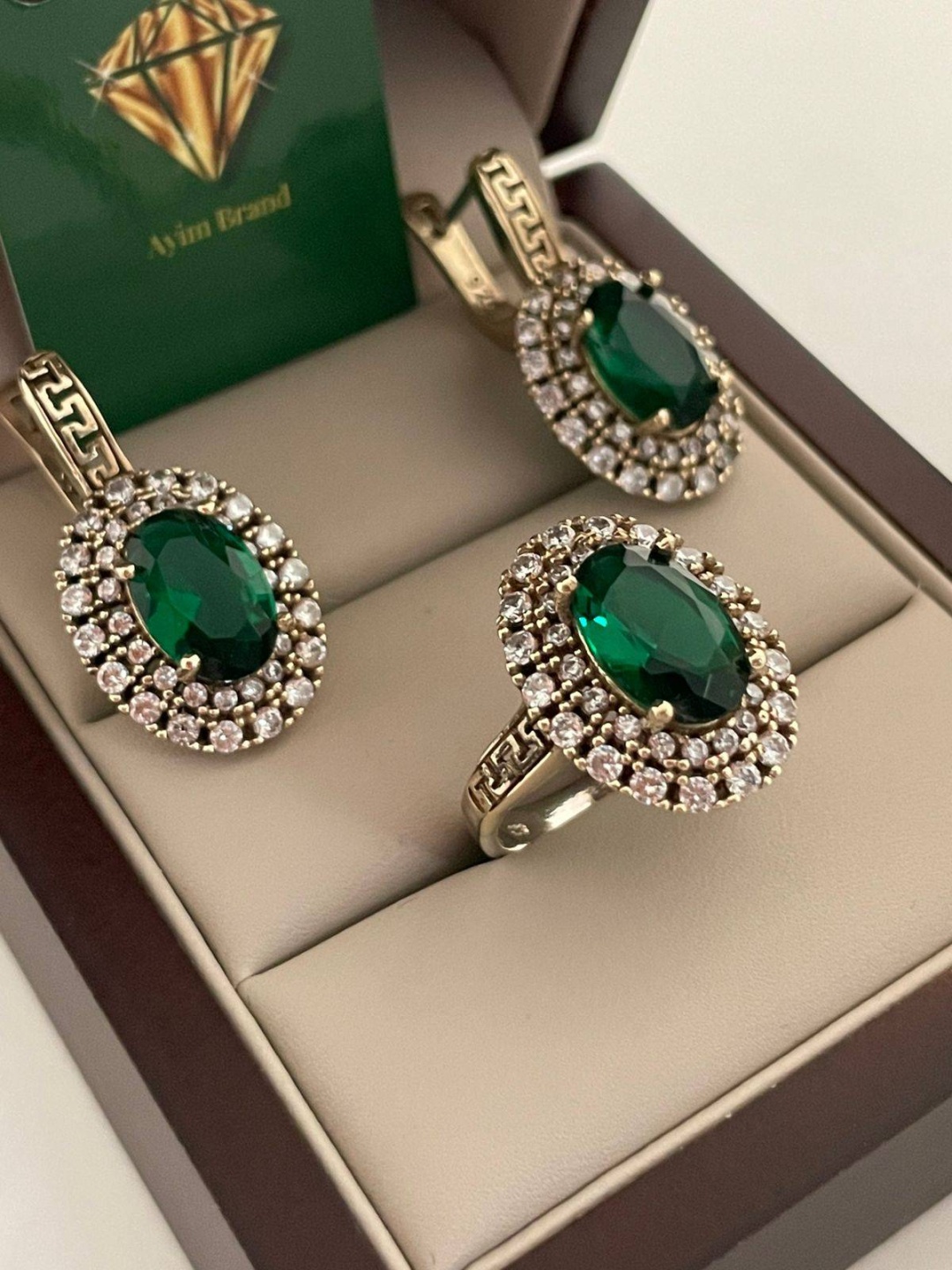 Ayim Brand JJA вес 14.98 г серебро, наноизумруд