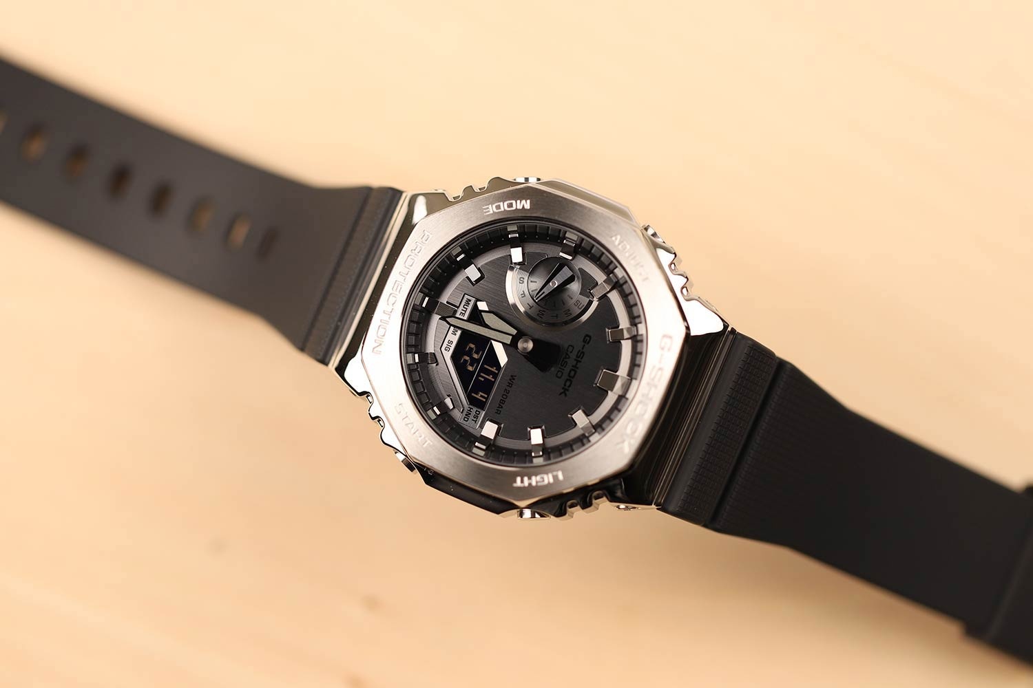 Кварцевые CASIO Мужские часы Urban Speed с динамичным дизайном нержавеющая сталь, карбон
