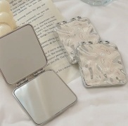 Зеркало карманное 7.5 см