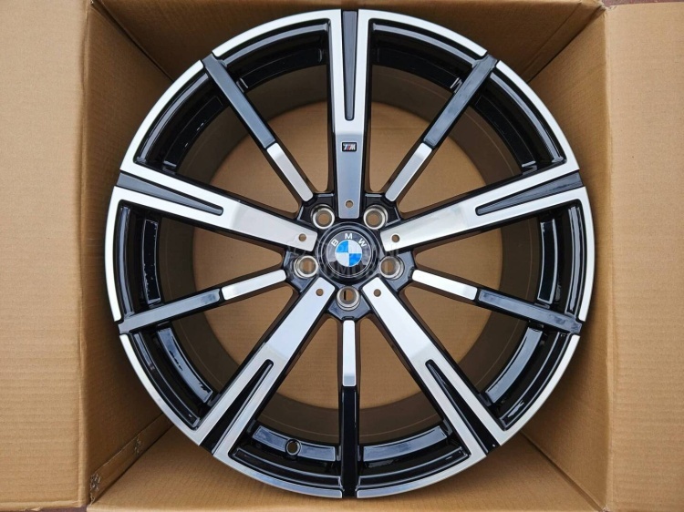 Rainbow Dance BMW G60 G61 938M STYLE 8.5/9.5x20/5x112 D66.6 ET26.4 4 диска черный, серебристый