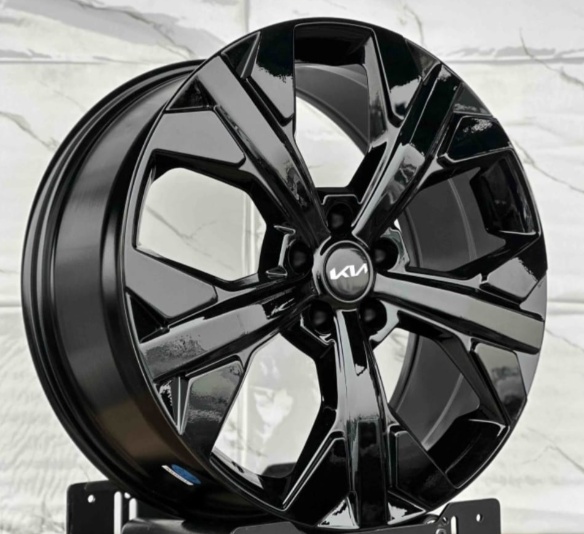 HYUNDAI / KIA New R20 5x114.3 8.5x20/5x114.3 D67.1 ET45 4 диска черный