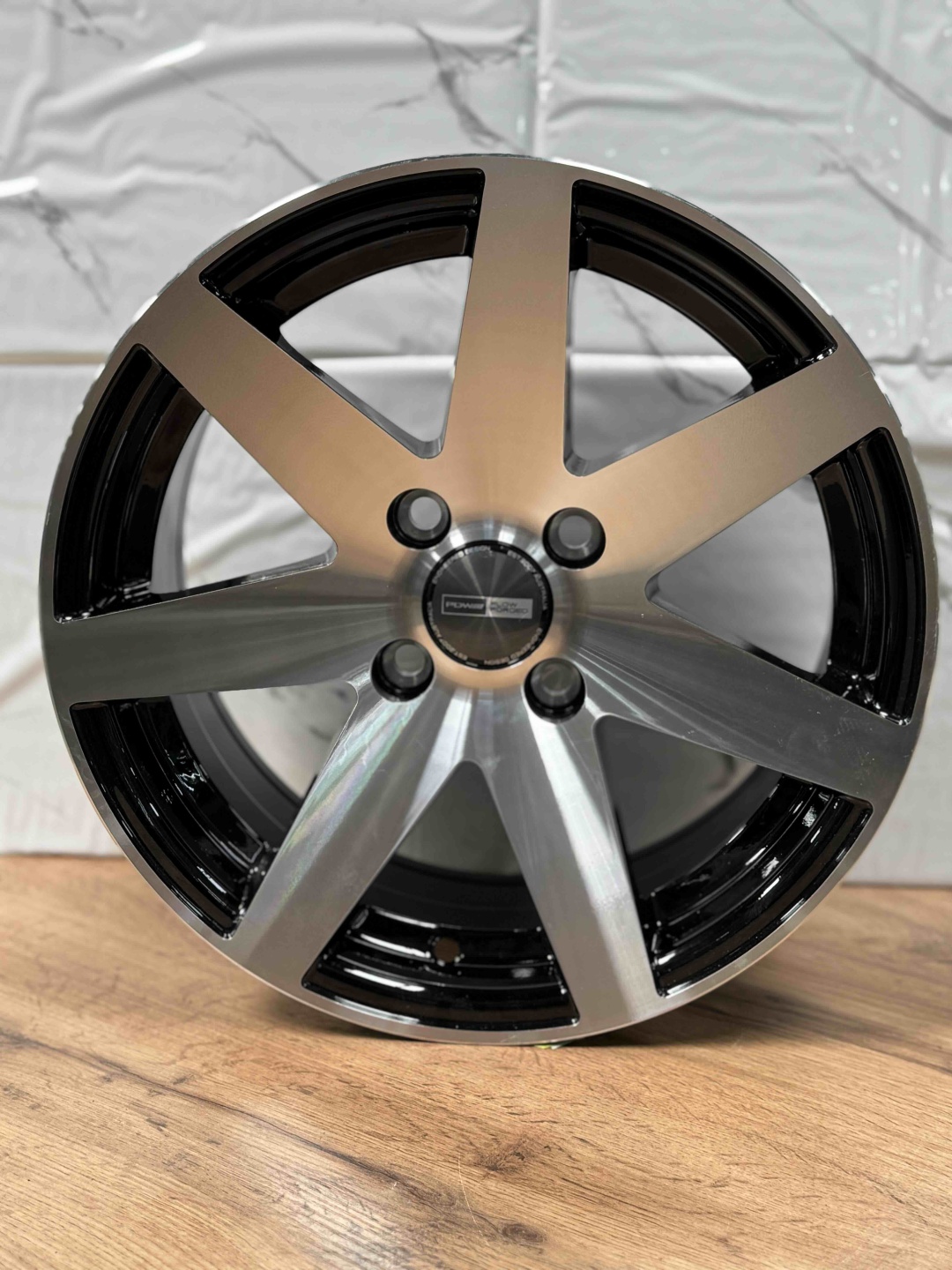 PDW 47037 6x14/4x100 D37.1 ET20 4 диска черный, серебристый
