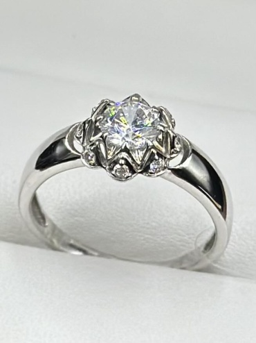 Золото Москвы 335362 размер 16 вес 2.17 г золото, фианит Swarovski