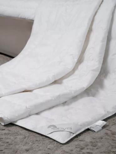 Одеяло Arya Home collection 155x215 всесезонное