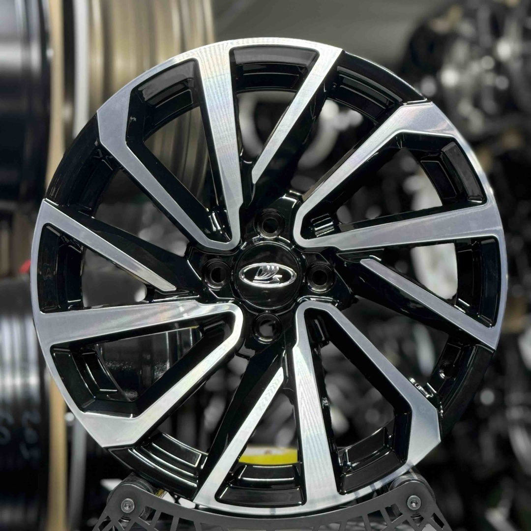 RNO JCW276 6.5x16/4x98 D58.6 ET33 4 диска черный, серебристый