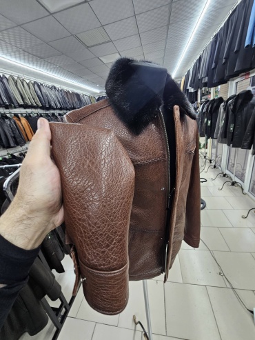Дубленка коричневый