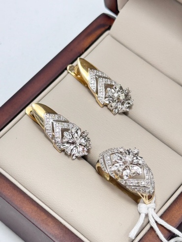 Italian Gold 1345789 вес 8.72 г золото, бриллиант