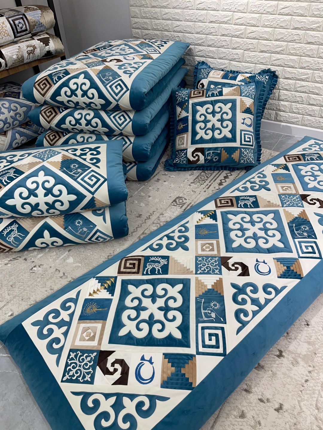 Комплект корпе с подушками 230x80 см, вата, голубой, бирюзовый