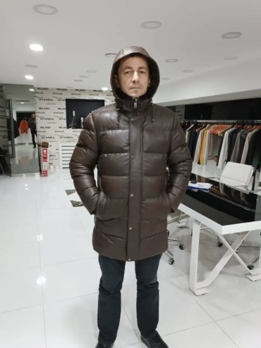 Пуховик коричневый
