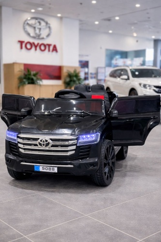 ESCON Toyota Land Cruiser 300 4WD 9088 черный