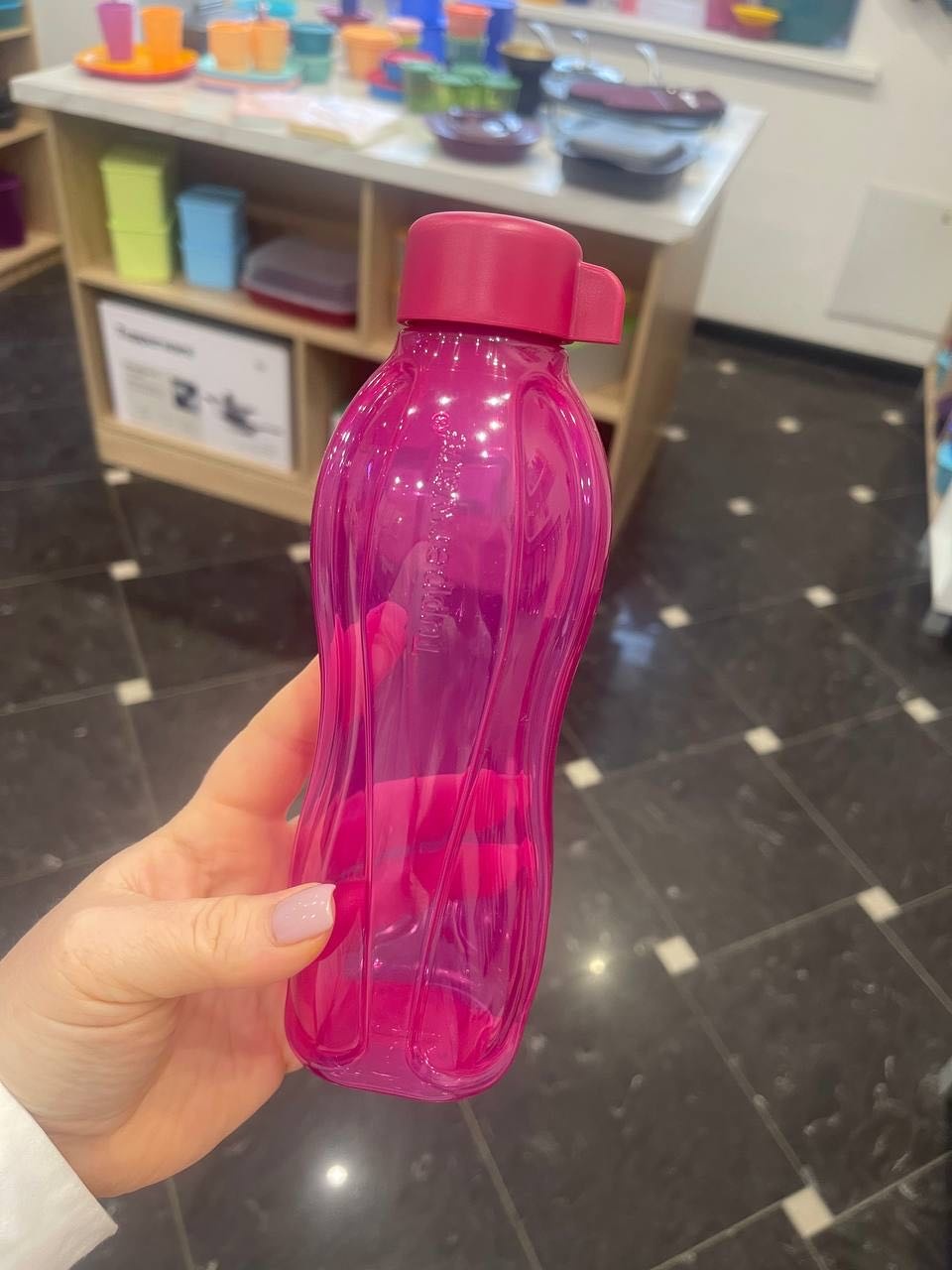 Бутылка Tupperware 0.5 л бордовый, винтовая, полипропилен