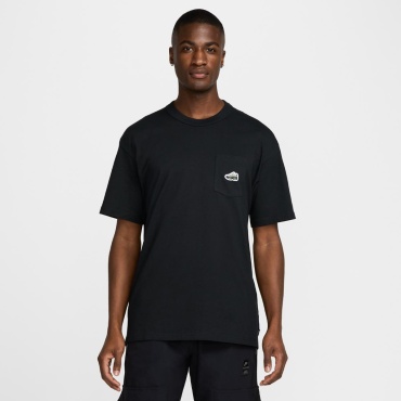 Футболка Nike U NSW TEE M90 SNKR PATCH PKT черный
