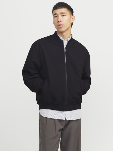 Бомбер Jack&Jones черный