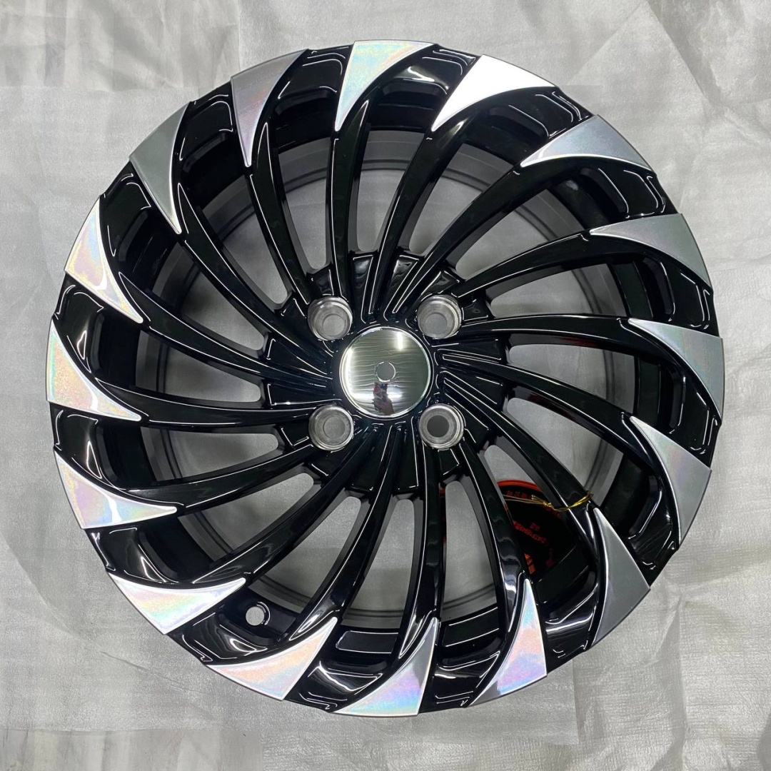 DIVAD Y1221 7x16/4x100 D67.1 ET35 4 диска черный, серебристый
