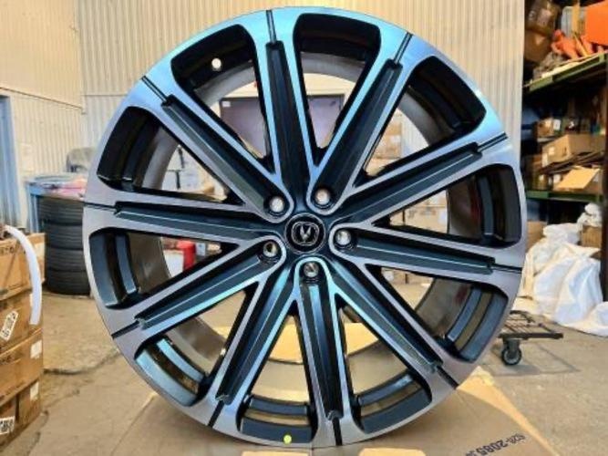RMIDOS WHEELS 9x21/5x114.3 D60.1 ET35 4 диска серебристый, черный