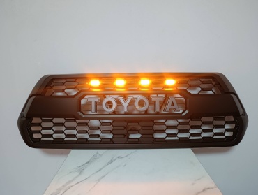 Решетка 30452195_403240910 Toyota Tacoma