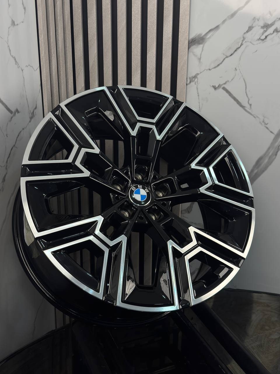 Top Grade EXPH3446 8.5x20/5x112 D66.5 ET28 4 диска черный, серебристый