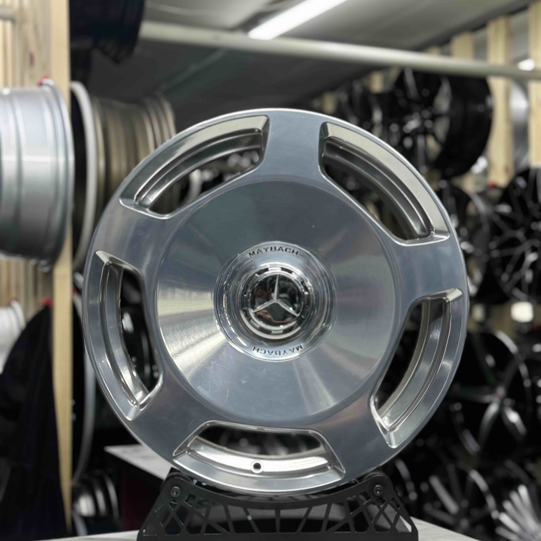 RNO Z7 8x18/5x112 D66.56 ET40 4 диска серебристый