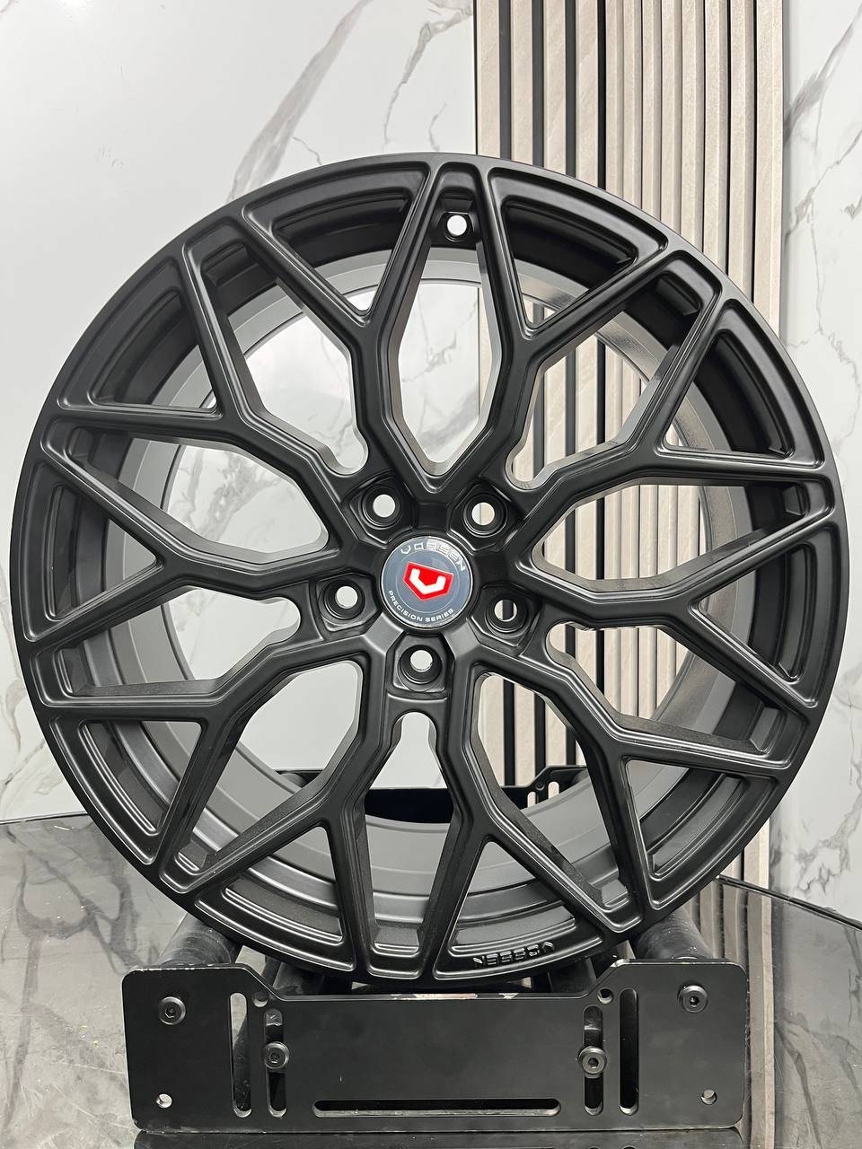 Top Grade EXP Vossen 8x18/5x114.3 D67.1 ET35 4 диска черный, черный матовый
