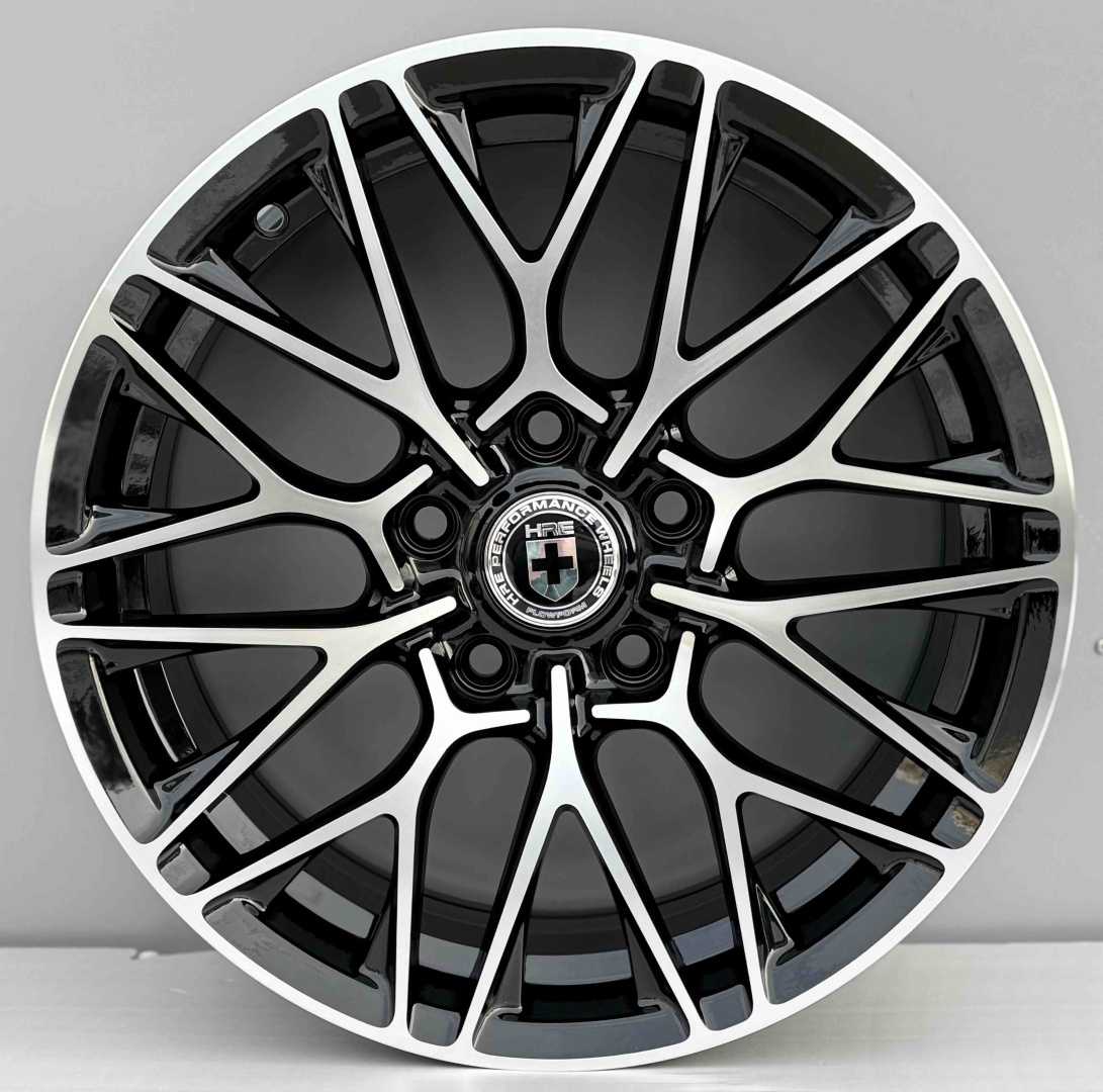 Rainbow Dance HRE358JJJ 8x18/5x108 D65.1 ET38 4 диска черный, серебристый