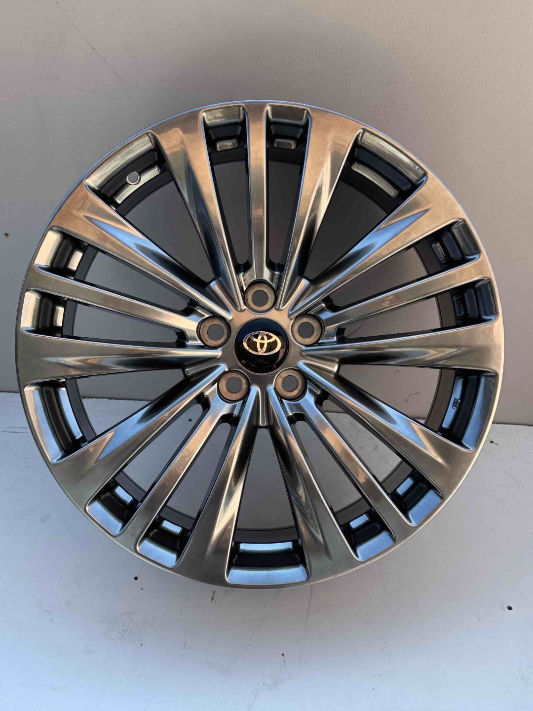 Toyota h3191f t/g 8x20/5x114.3 D60.1 ET35 4 диска графит