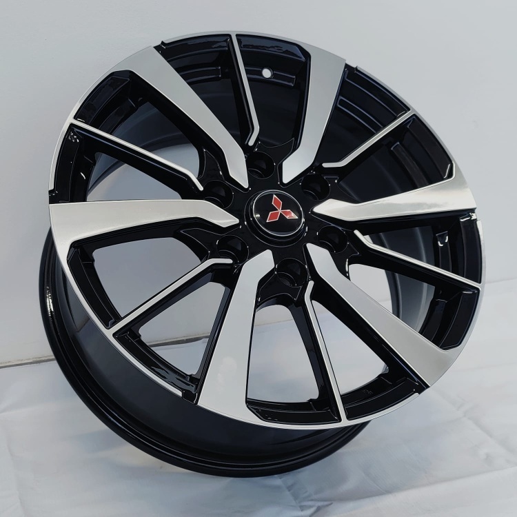Rainbow Dance Mitsubishi Pajero /Montero 7.5x18/6x139.7 D67.1 ET35 4 диска черный, серебристый