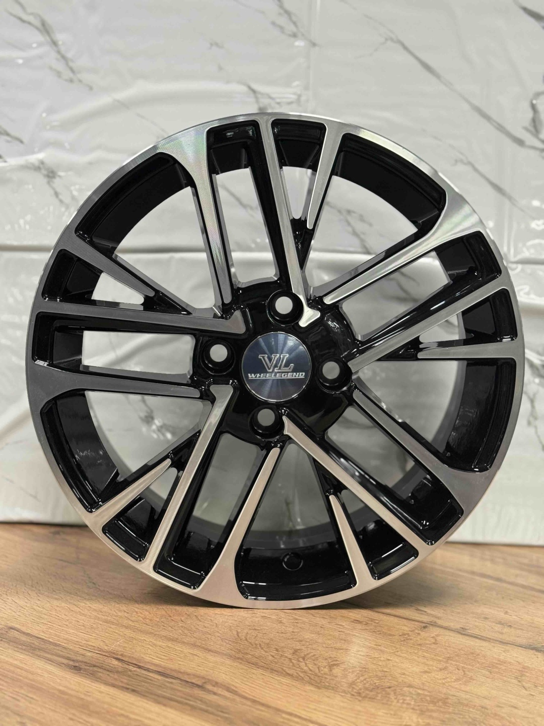 Top Grade 50112 6x15/4x100 D67.1 ET35 4 диска черный, серебристый