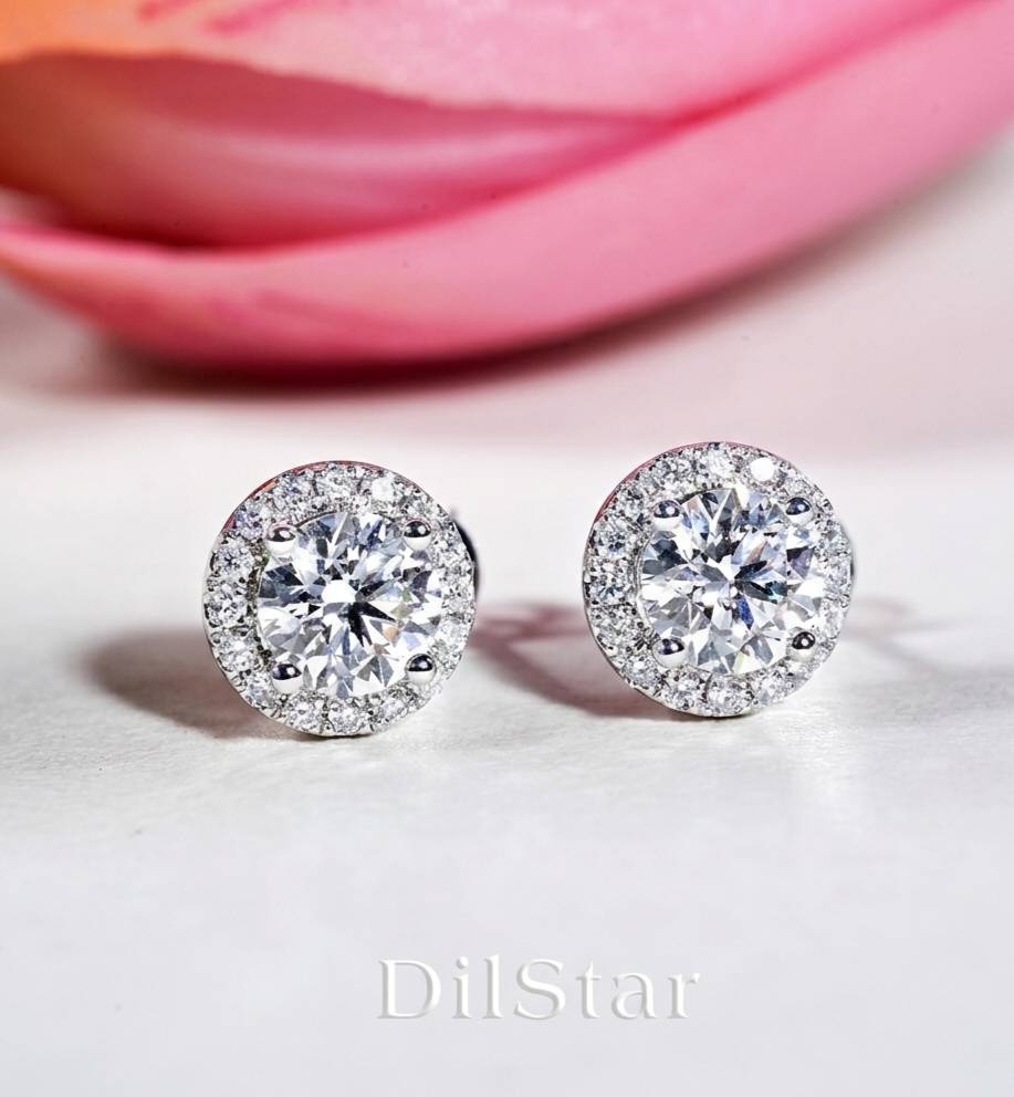 Пусеты DilStar 1178901 вес 2.6 г серебро, муассанит