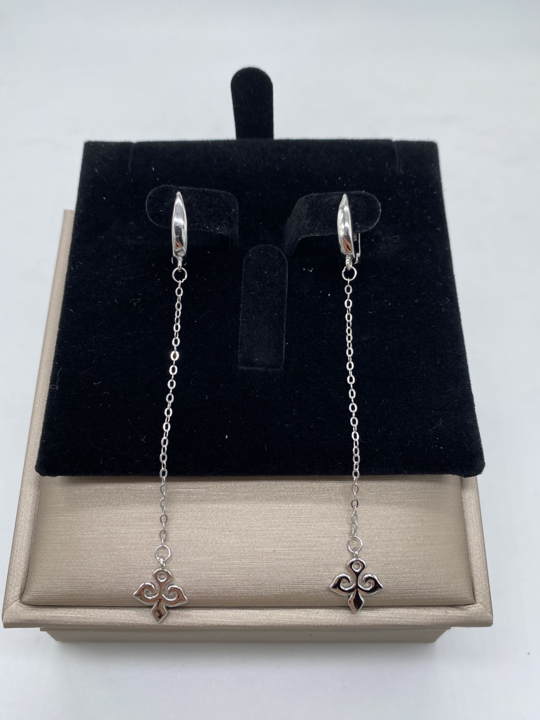 Серьги ADILZHAN GOLD khan03055 вес 3.73 г серебро, без вставок