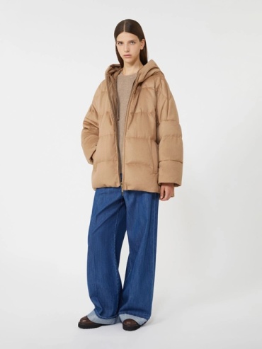 Зимняя куртка Max Mara бежевый