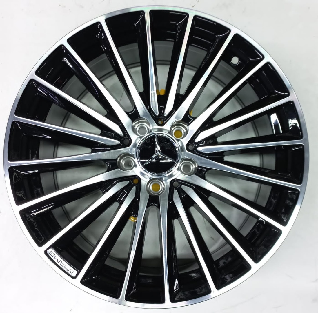 Mercedes-Benz Mercedes Benz 5909 8x18/5x112 D66.6 ET35 4 диска черный, серебристый